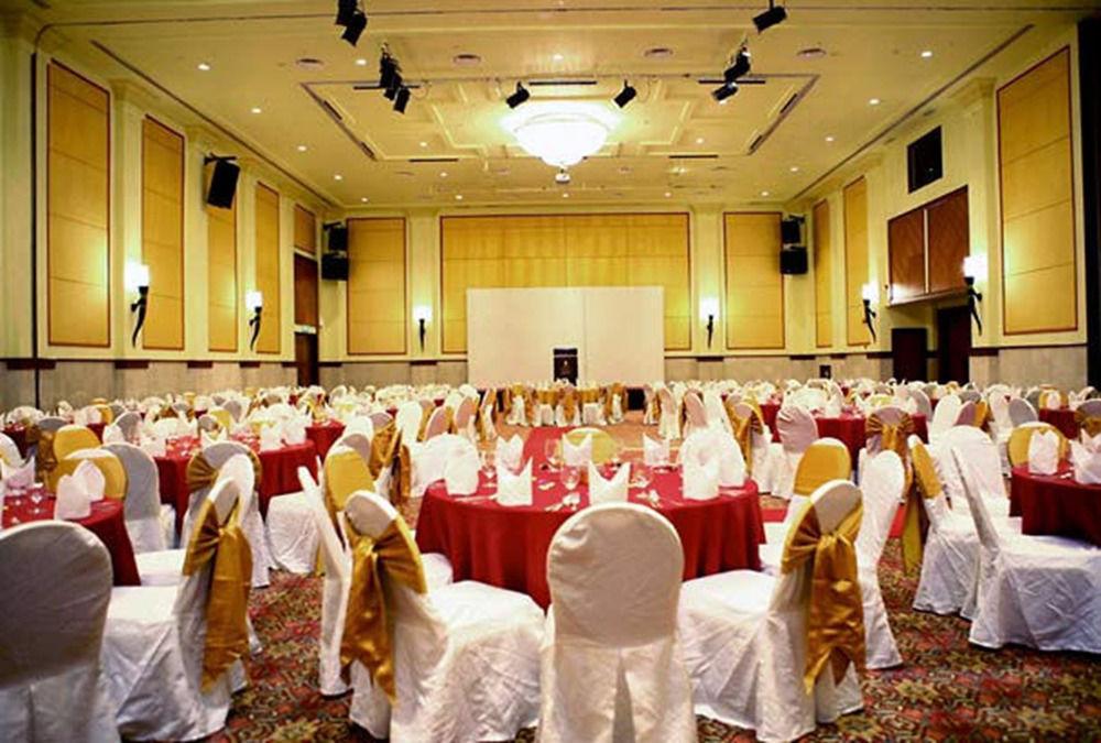 Miri Marriott Resort & Spa Εστιατόριο φωτογραφία A banquet hall