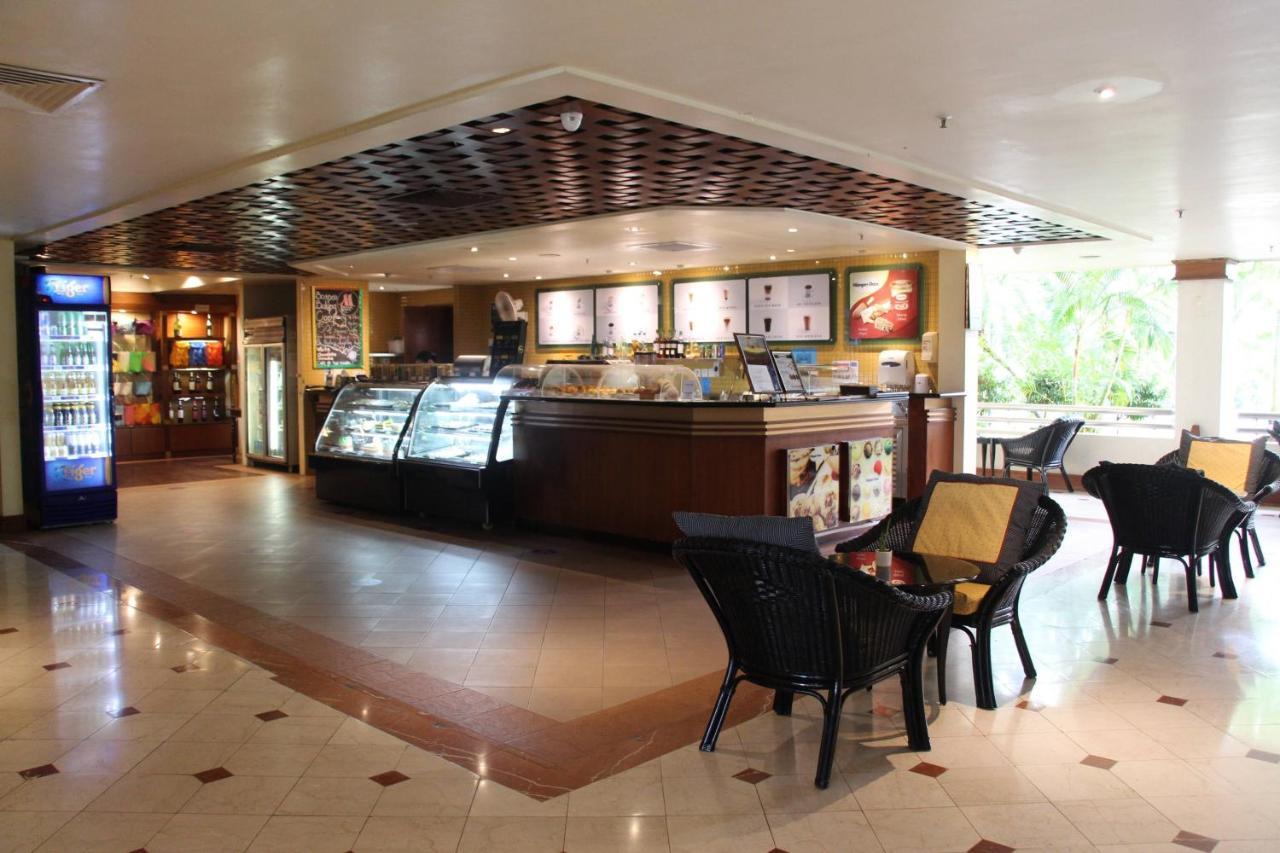 Miri Marriott Resort & Spa Εξωτερικό φωτογραφία The Coffee Bean & Tea Leaf in Kuala Lumpur, Malaysia