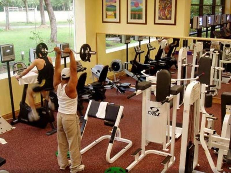Miri Marriott Resort & Spa Εξωτερικό φωτογραφία A typical gym